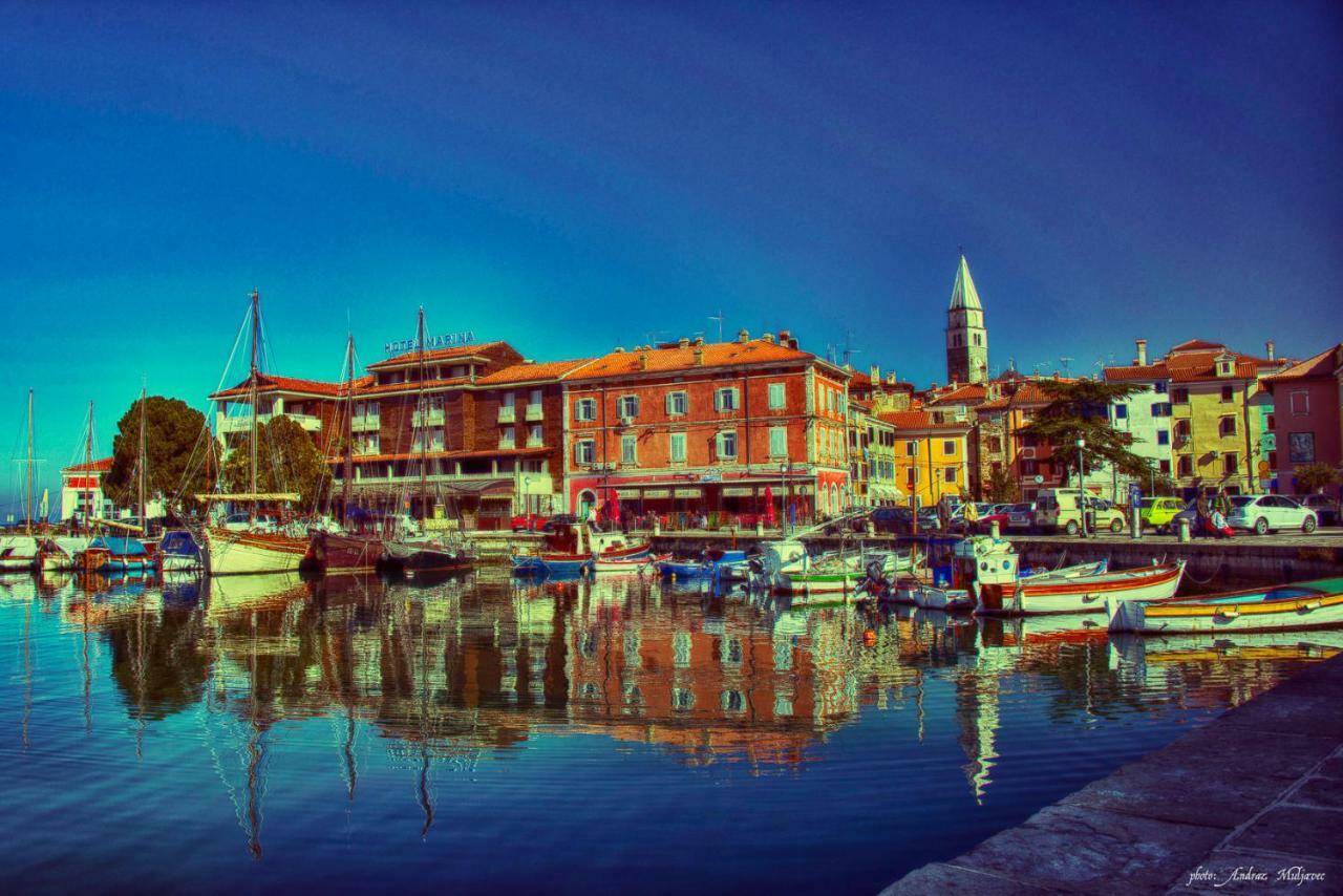 Apartments Old Isola In The Center Izola Exterior foto