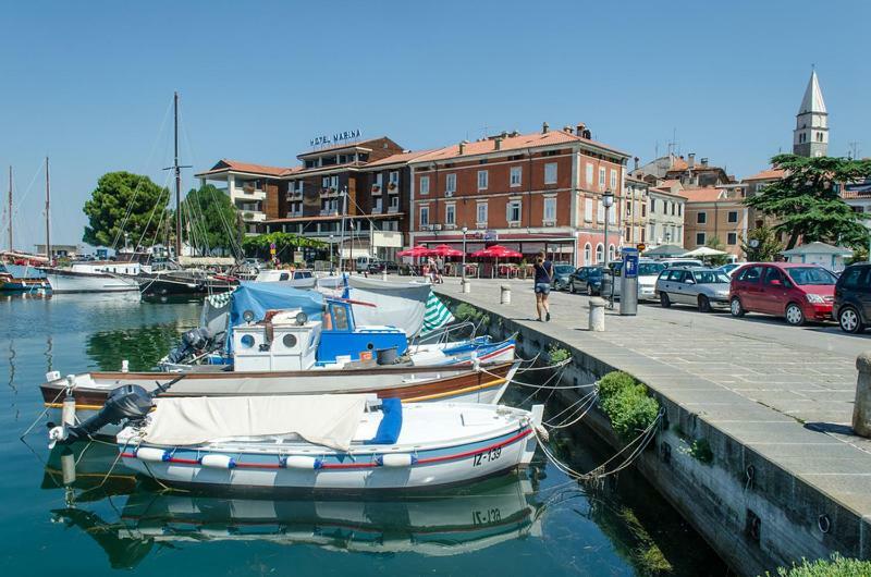 Apartments Old Isola In The Center Izola Exterior foto